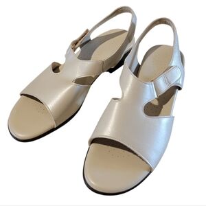 SAS Suntimer Heel Strap‎ Sandal Pearl Bone 10.5M